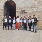 La comunidad educativa exige un plan integral y obligatorio para garantizar el confort térmico en los centros públicos